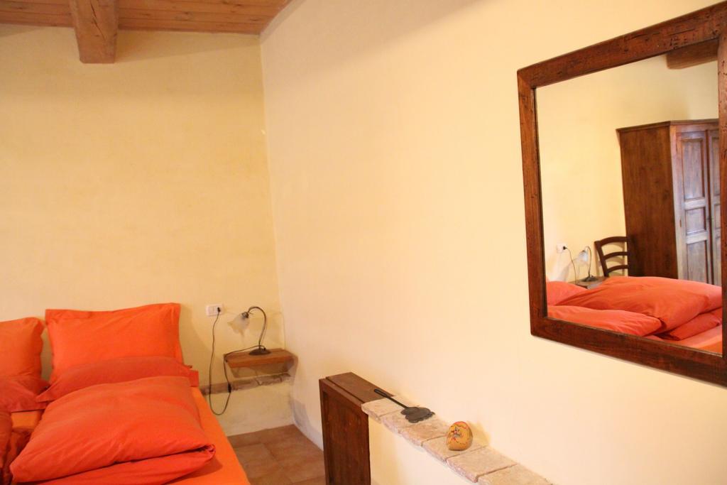 Bed and Breakfast Girfalco Country House Урбино Экстерьер фото