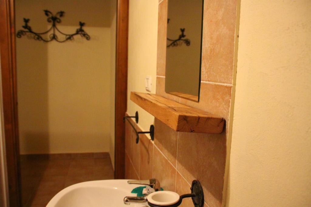 Bed and Breakfast Girfalco Country House Урбино Номер фото