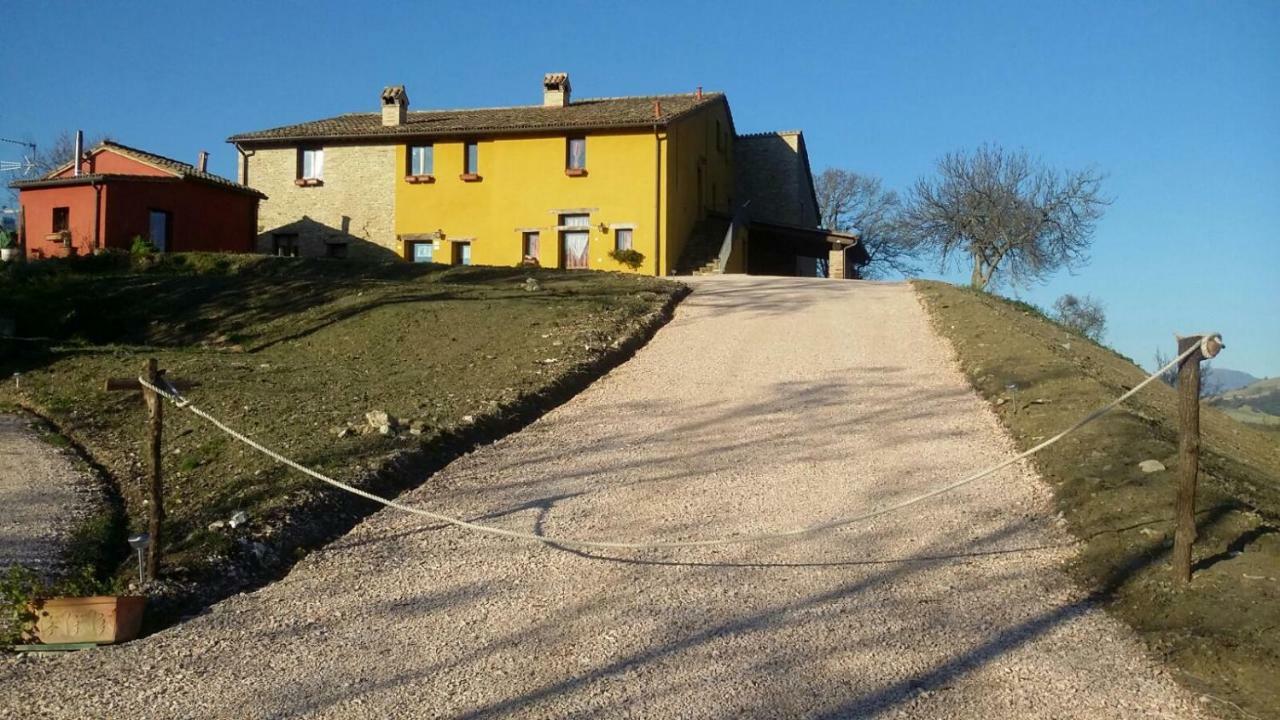 Bed and Breakfast Girfalco Country House Урбино Экстерьер фото